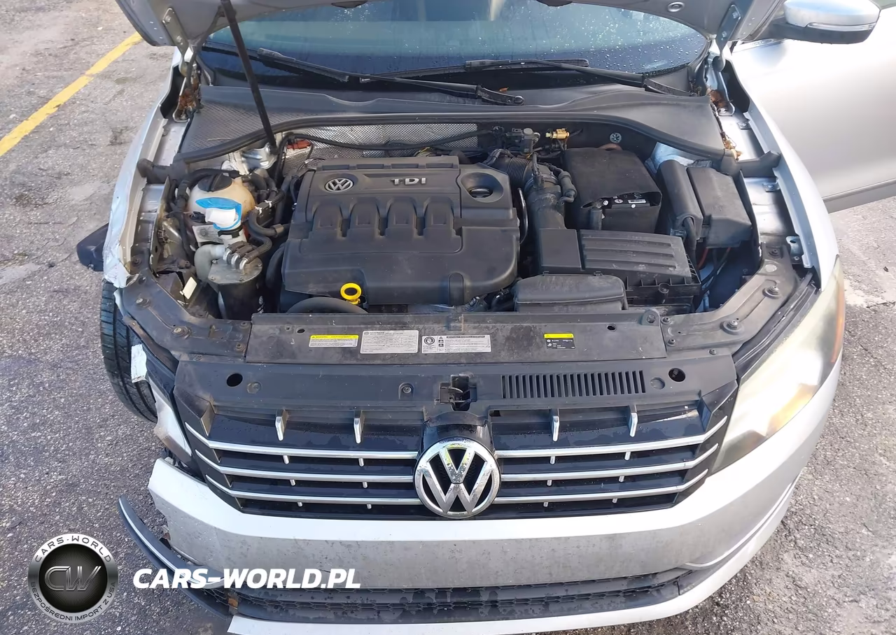 2015 Volkswagen Passat 2.0L Tdi Sel Premium VIN:1VWCV7A31FC003512 - 10