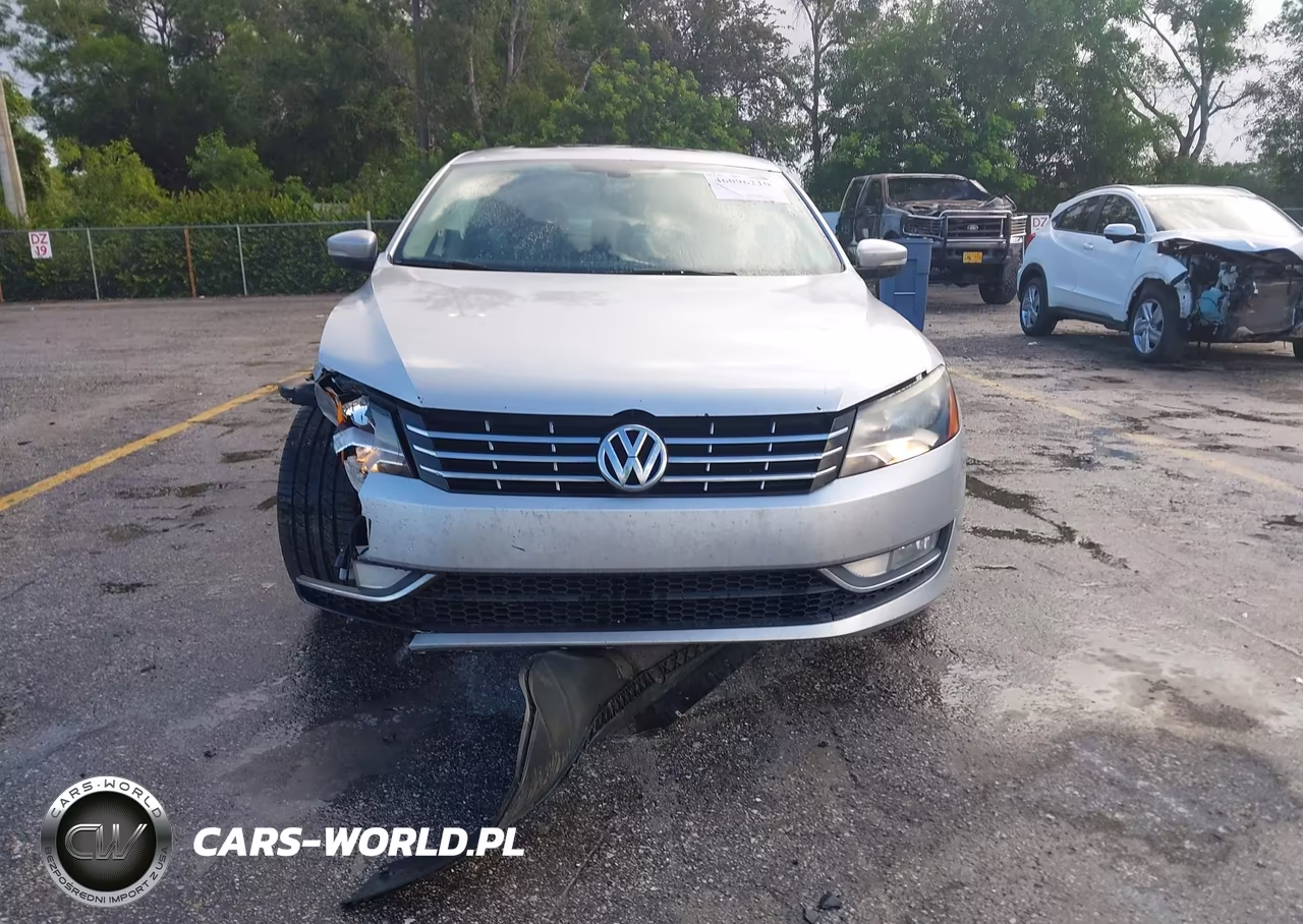 2015 Volkswagen Passat 2.0L Tdi Sel Premium VIN:1VWCV7A31FC003512 - 13