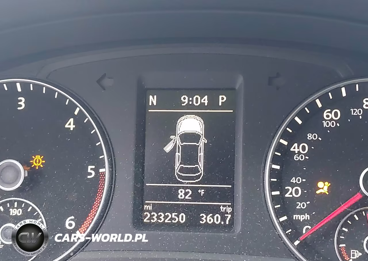 2015 Volkswagen Passat 2.0L Tdi Sel Premium VIN:1VWCV7A31FC003512 - 16