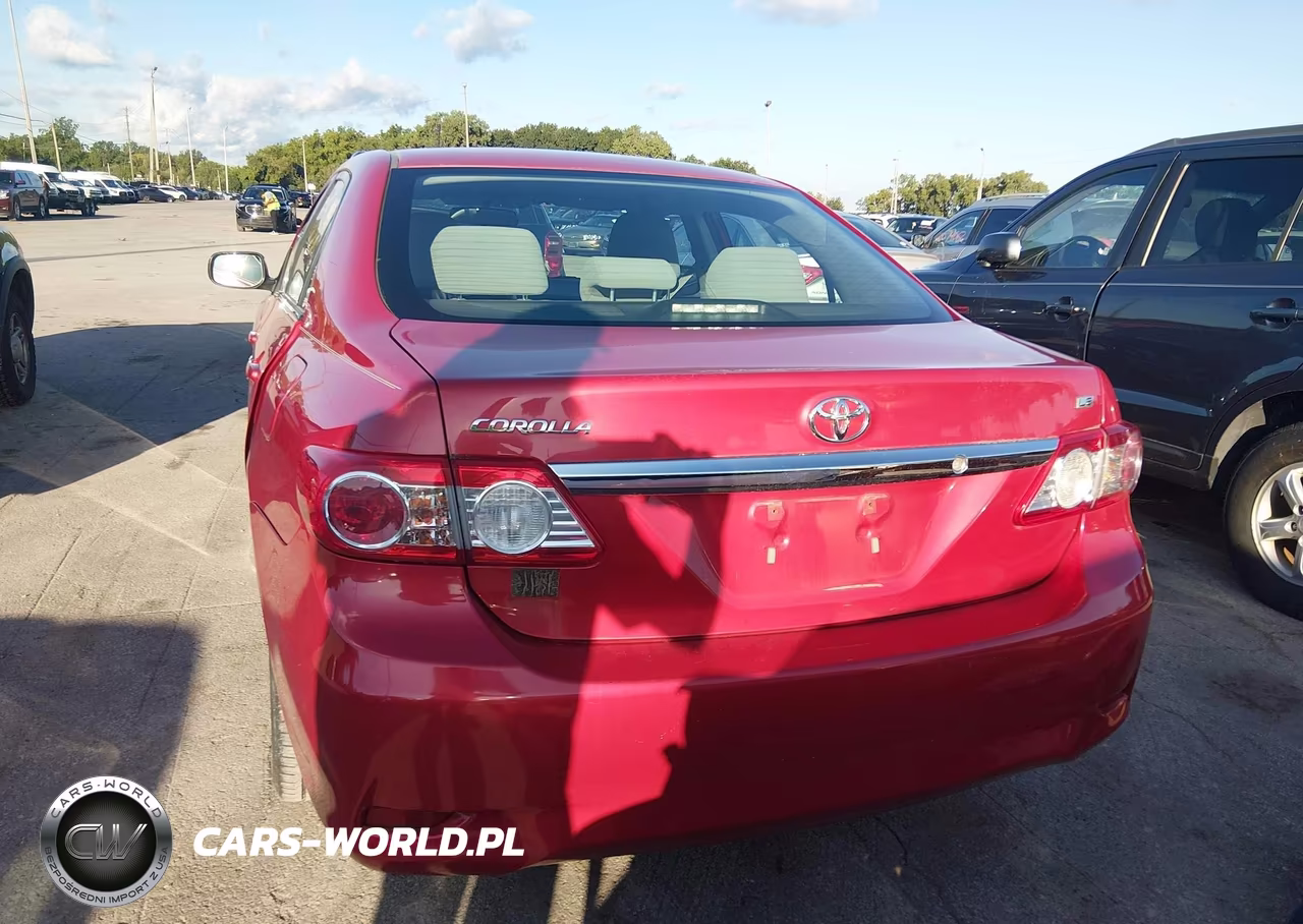 2013 Toyota Corolla Le VIN:2T1BU4EE3DC935081 - 17
