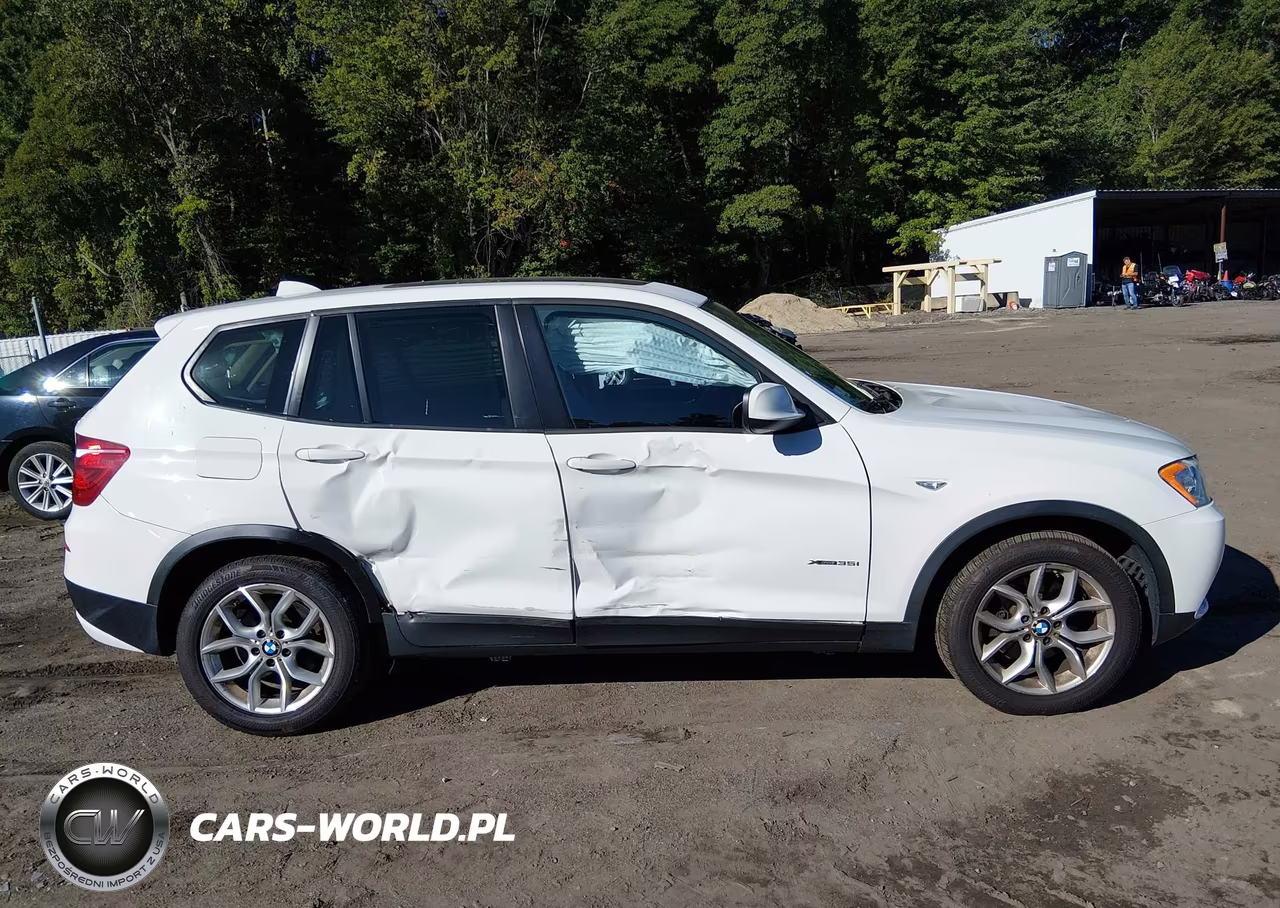 2012 BMW X3 xDrive35I VIN:5UXWX7C5XCL736161 - 13