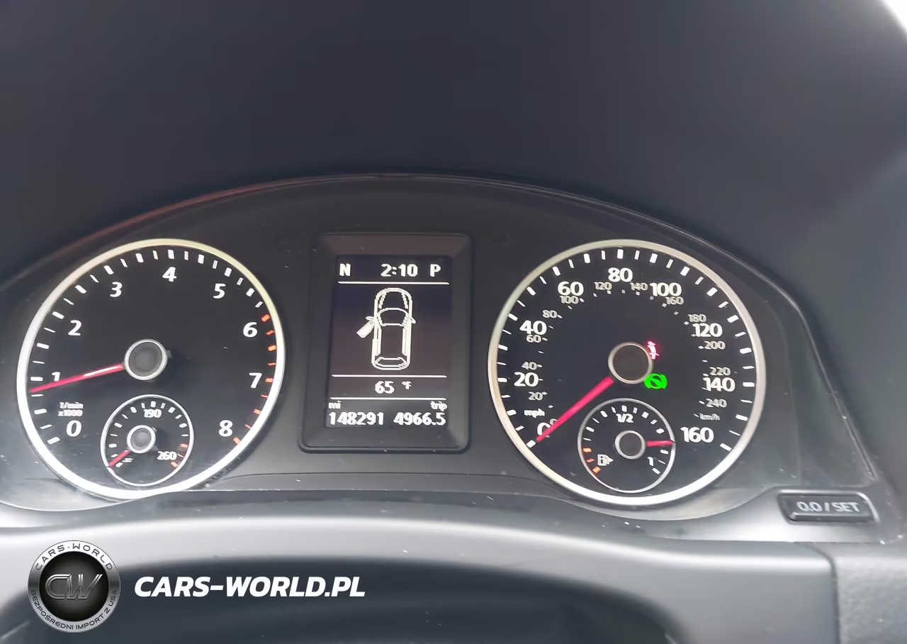 2017 Volkswagen Tiguan 2.0T Wolfsburg Edition VIN:WVGSV7AX4HW501668 - 7