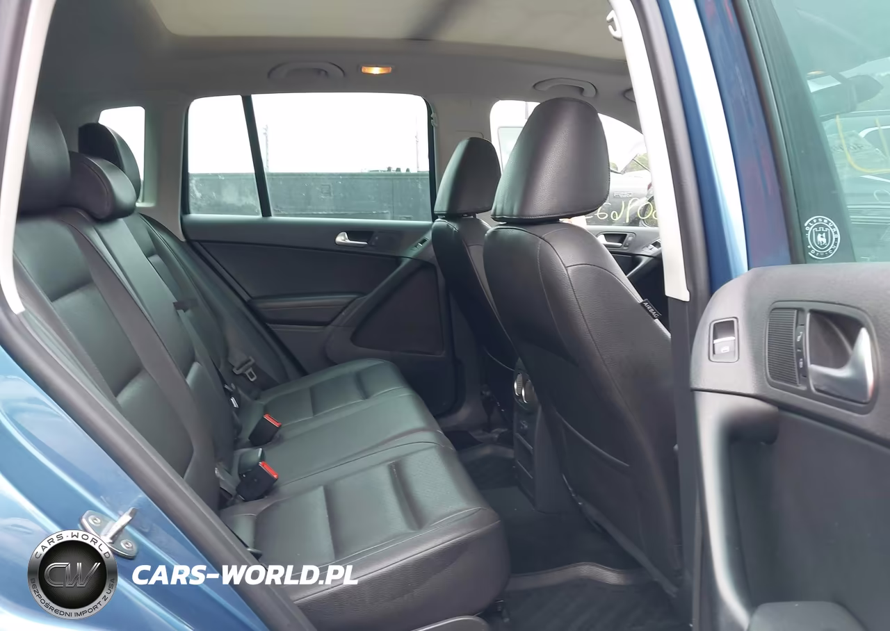 2017 Volkswagen Tiguan 2.0T Wolfsburg Edition VIN:WVGSV7AX4HW501668 - 8