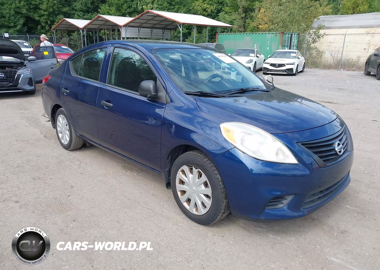 2014 Nissan Versa 1.6 S+