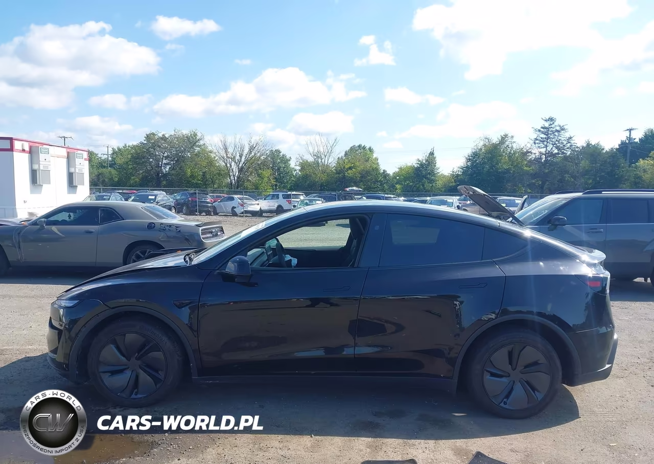 2026 Tesla Model Y Premium Rear-Wheel Drive-Rear-Wheel Drive VIN:7SAYGDED4TF622630 - 13