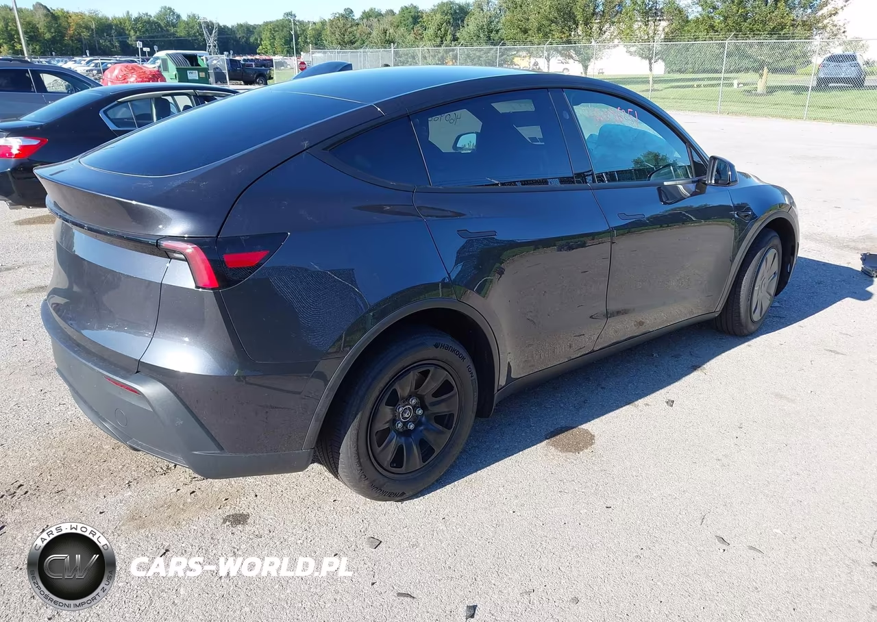 2026 Tesla Model Y Premium Rear-Wheel Drive-Rear-Wheel Drive VIN:7SAYGDED8TF696083 - 4