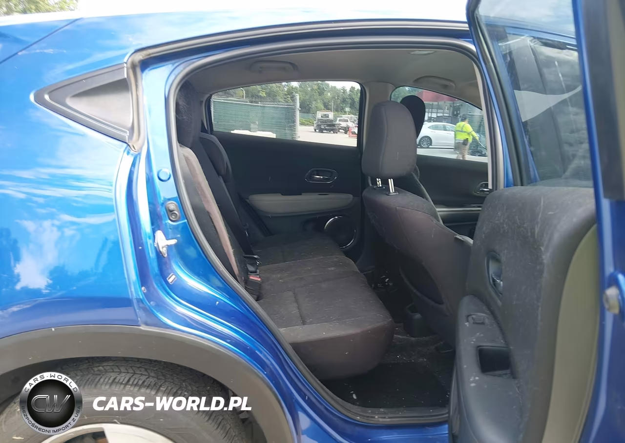 2018 Honda Hr-V Lx VIN:3CZRU5H39JM711146 - 8