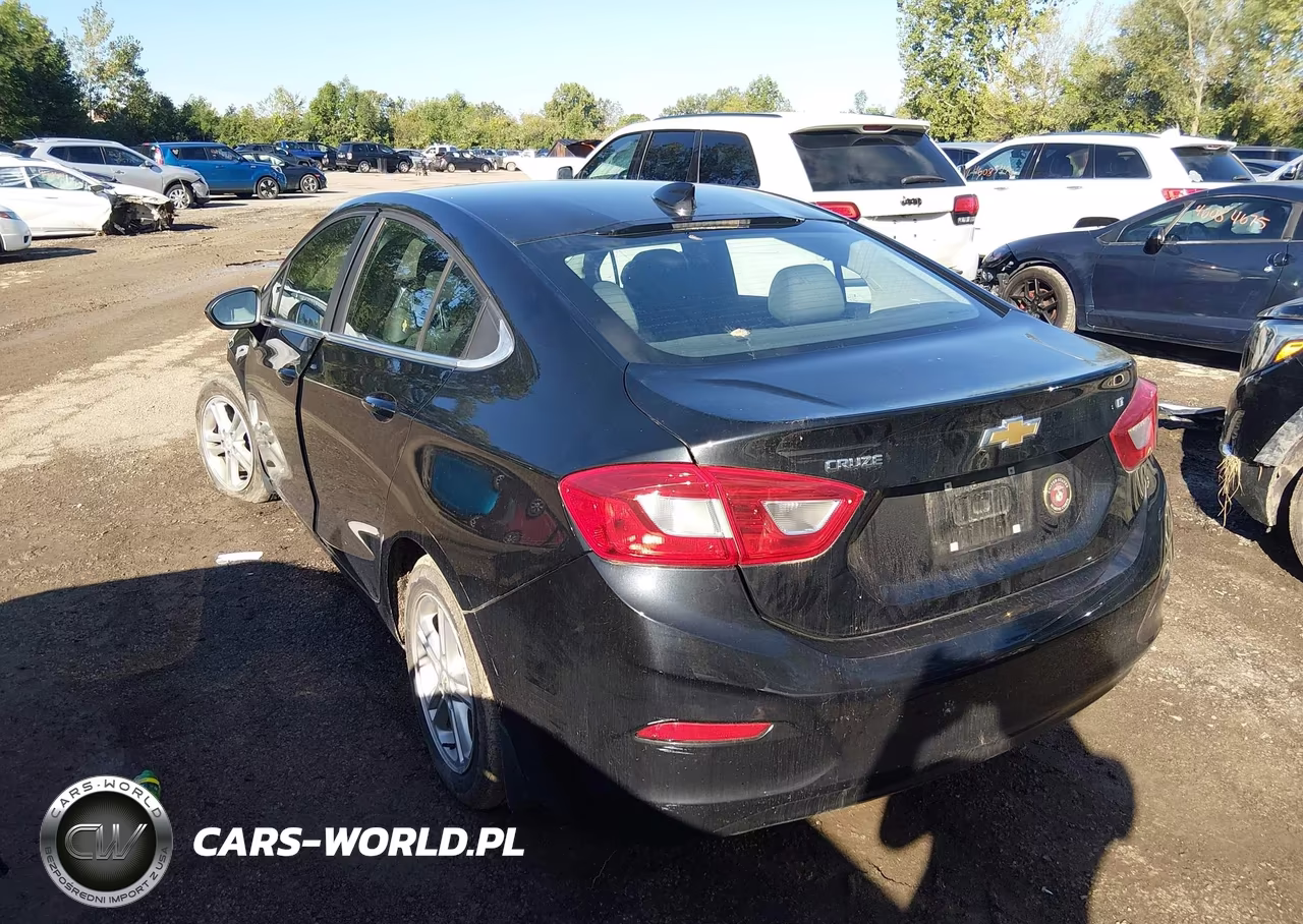 2017 Chevrolet Cruze Lt Auto VIN:1G1BE5SM2H7236023 - 3