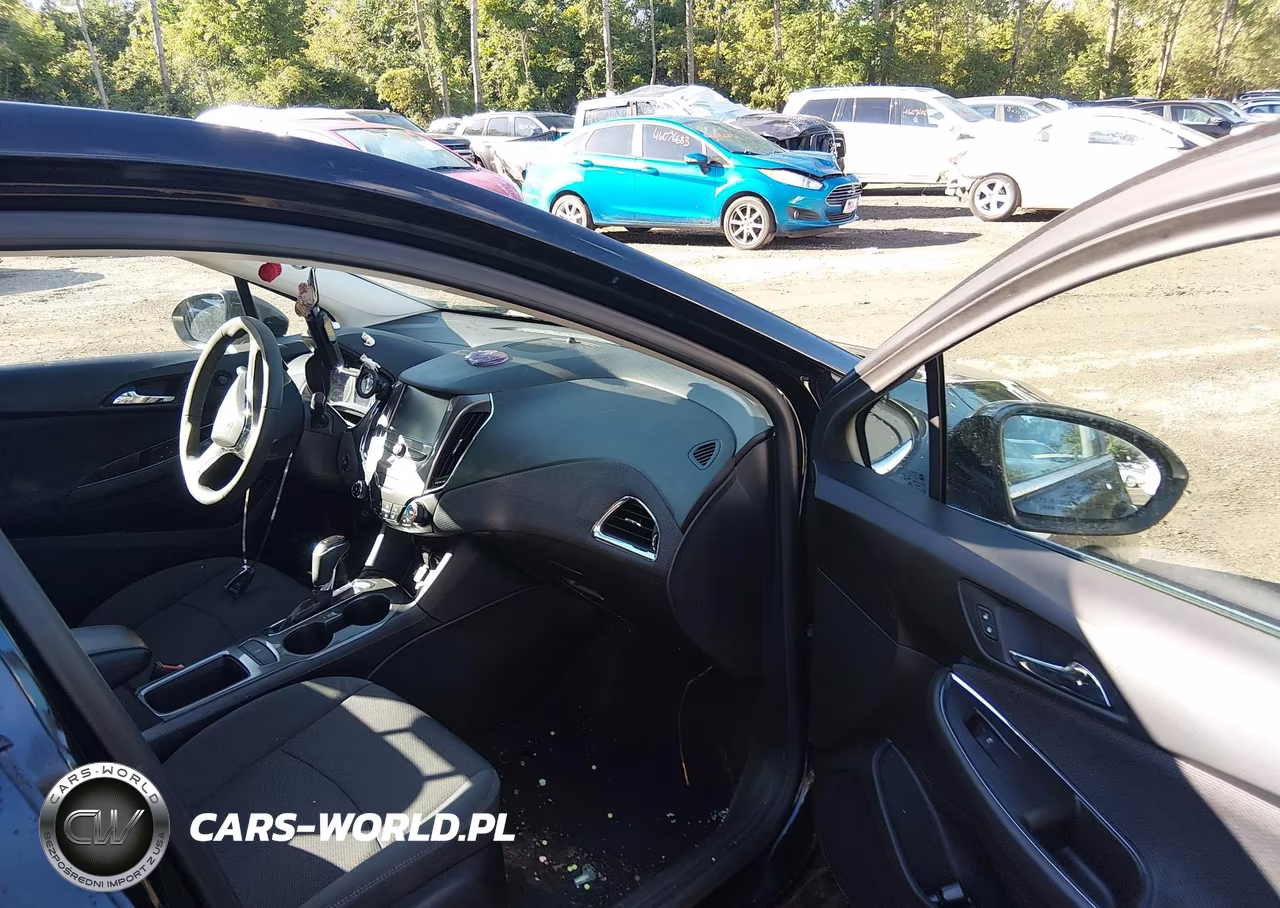 2017 Chevrolet Cruze Lt Auto VIN:1G1BE5SM2H7236023 - 5