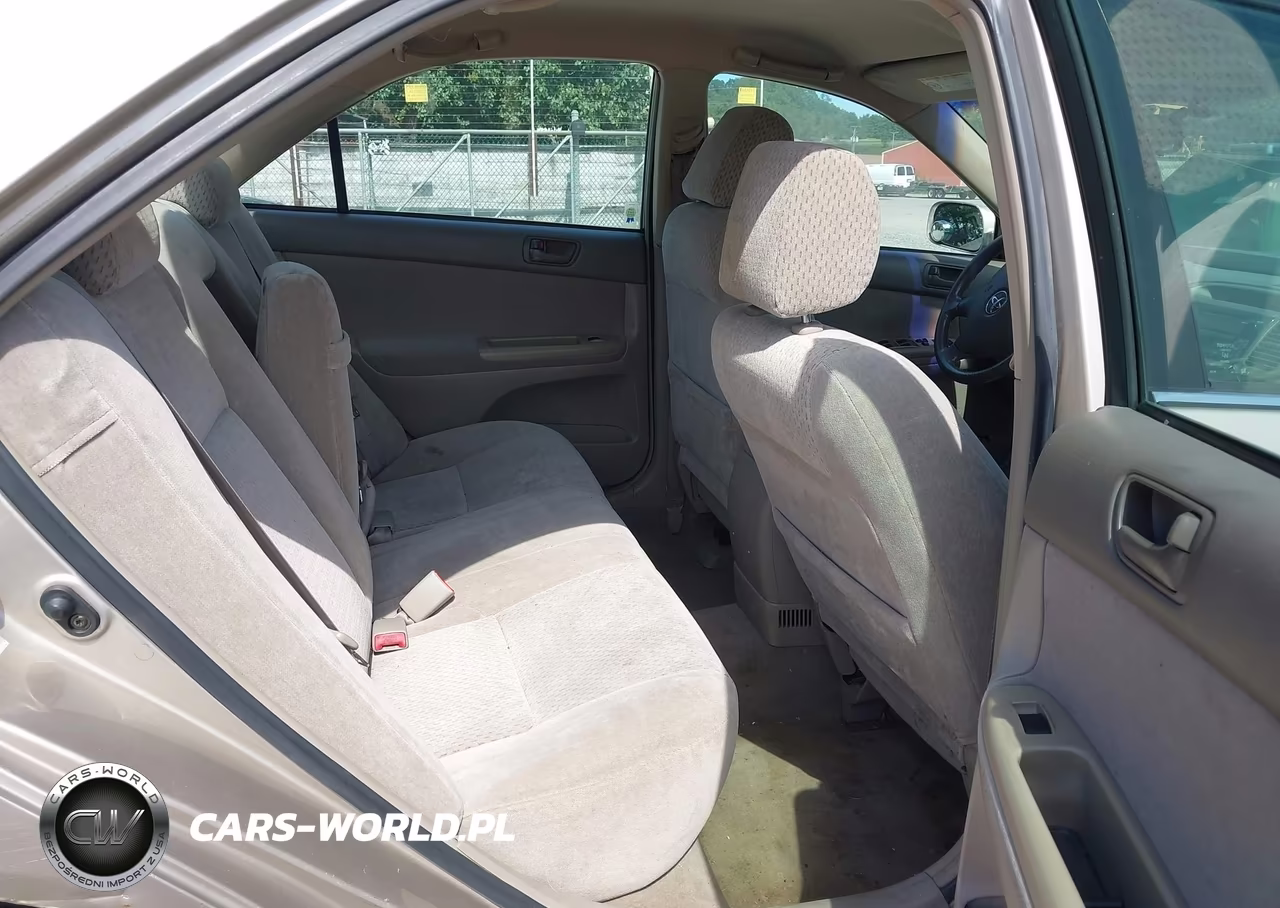 2003 Toyota Camry Le VIN:4T1BE32K73U785734 - 8