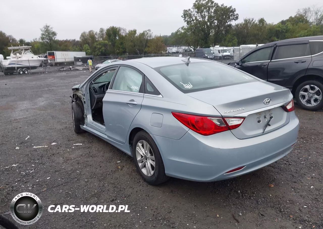 2011 Hyundai Sonata Gls VIN:5NPEB4AC1BH047656 - 3