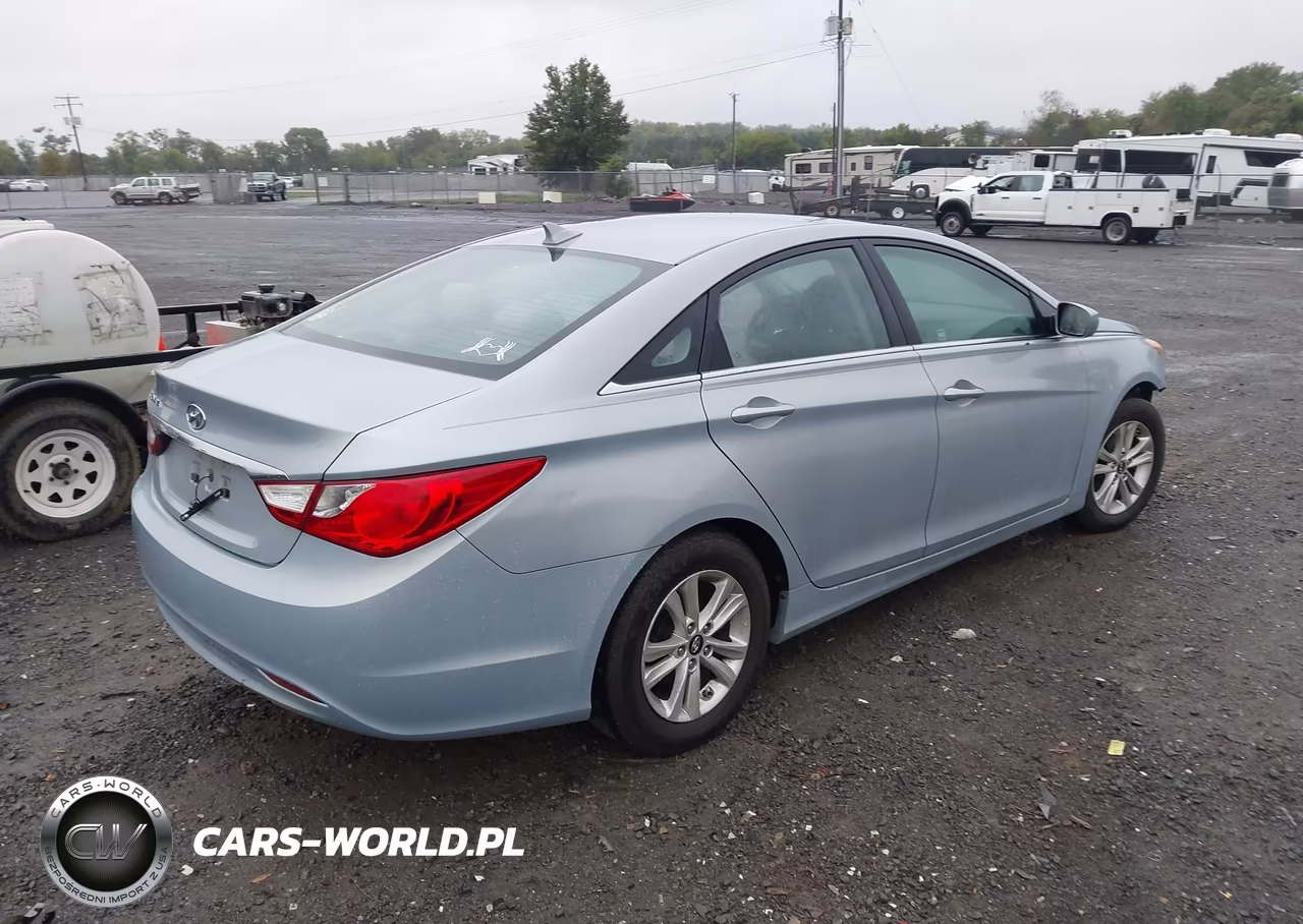 2011 Hyundai Sonata Gls VIN:5NPEB4AC1BH047656 - 4