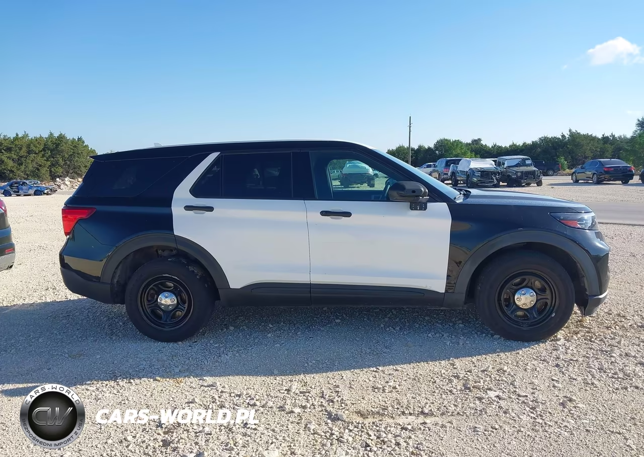 2020 Ford Police Interceptor Utility VIN:1FM5K8AW9LGC13814 - 13