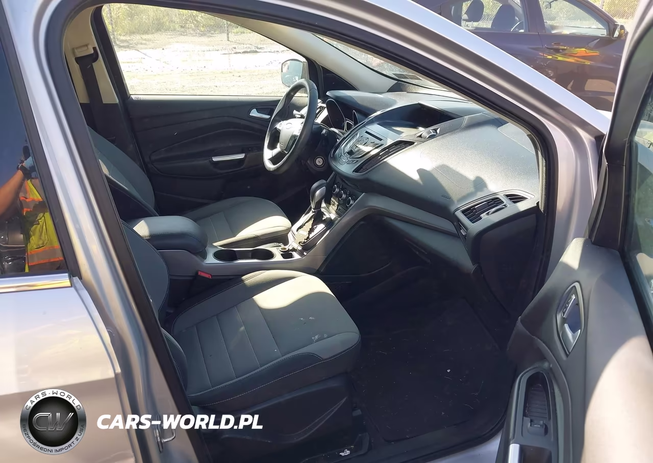 2015 Ford Escape Se VIN:1FMCU9G9XFUA81466 - 5