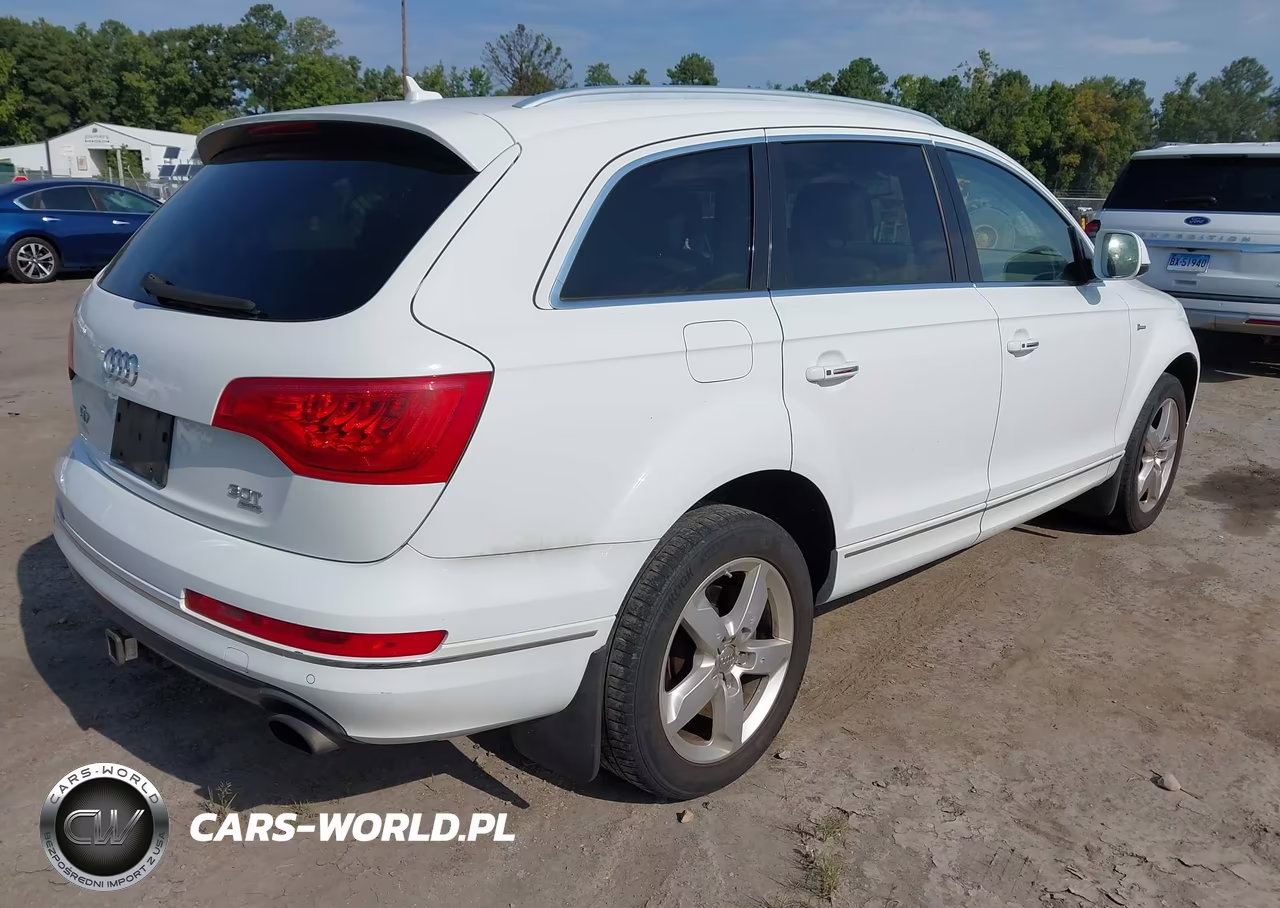 2014 Audi Q7 3.0T Premium VIN:WA1LGAFE6ED004095 - 4