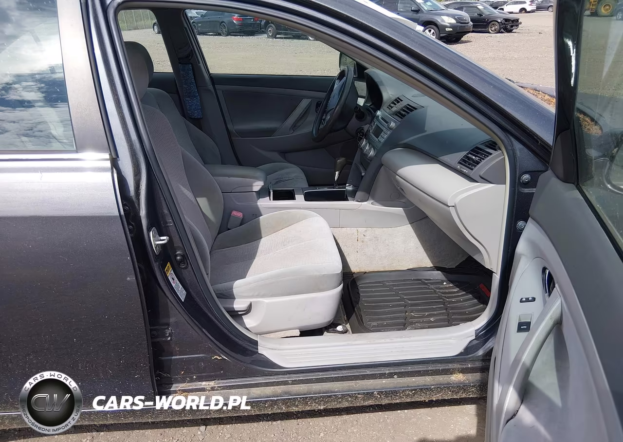 2010 Toyota Camry Le VIN:4T1BF3EK8AU102963 - 5