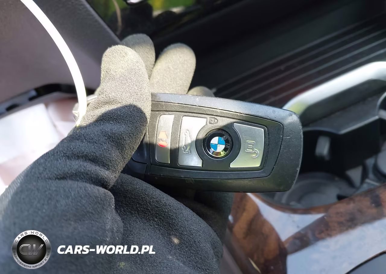 2017 BMW X3 xDrive28I VIN:5UXWX9C51H0T04577 - 11