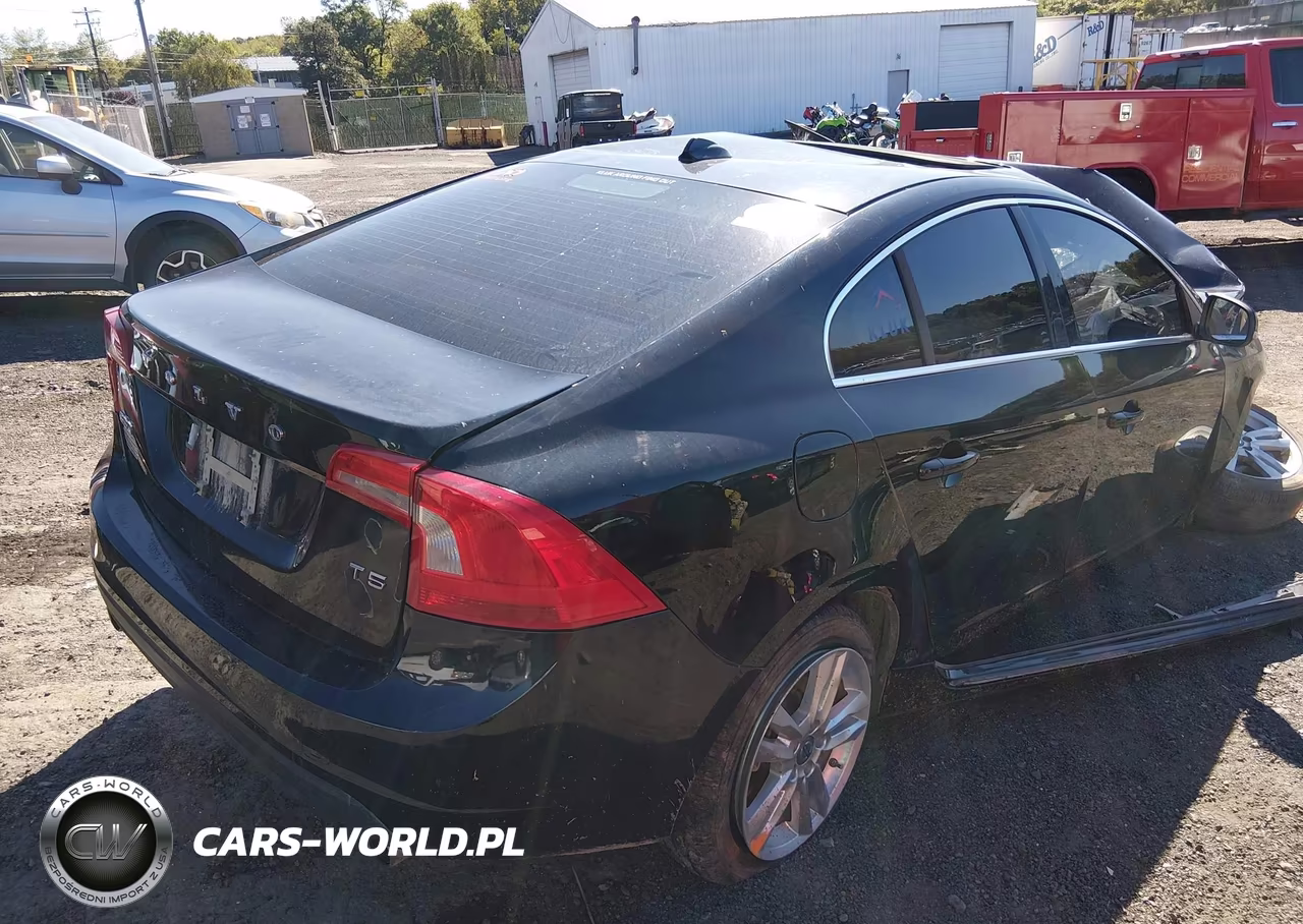 2012 Volvo S60 T5 VIN:YV1622FS5C2124759 - 4