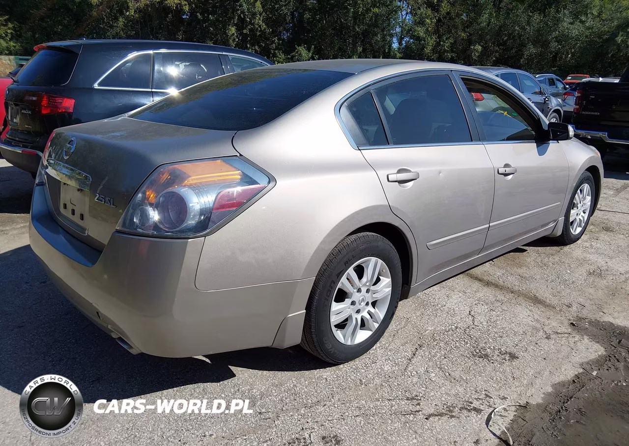2011 Nissan Altima 2.5 S VIN:1N4AL2AP6BN444790 - 4