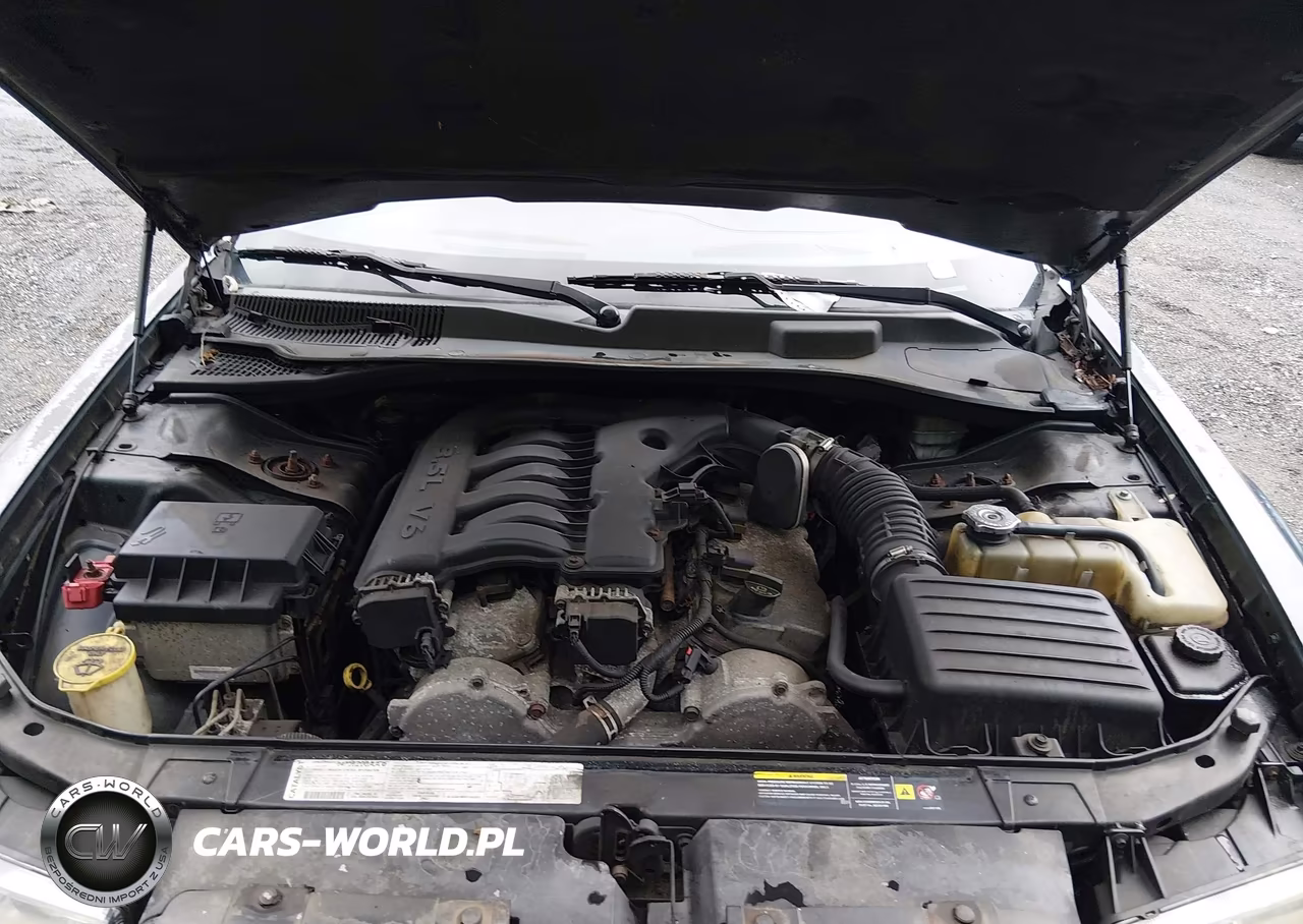 2005 Chrysler 300 Touring VIN:2C3AA53GX5H546528 - 10