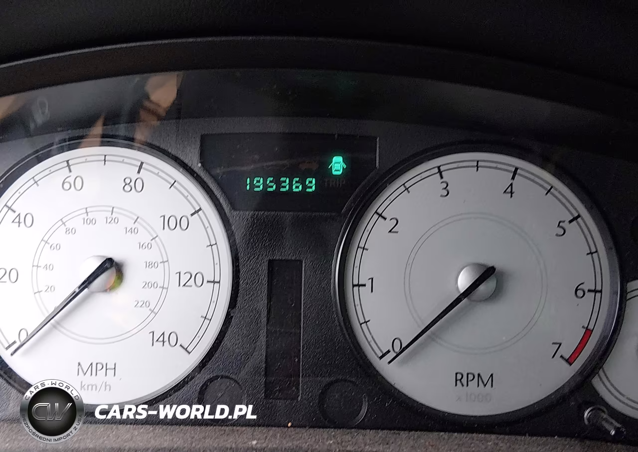 2005 Chrysler 300 Touring VIN:2C3AA53GX5H546528 - 7