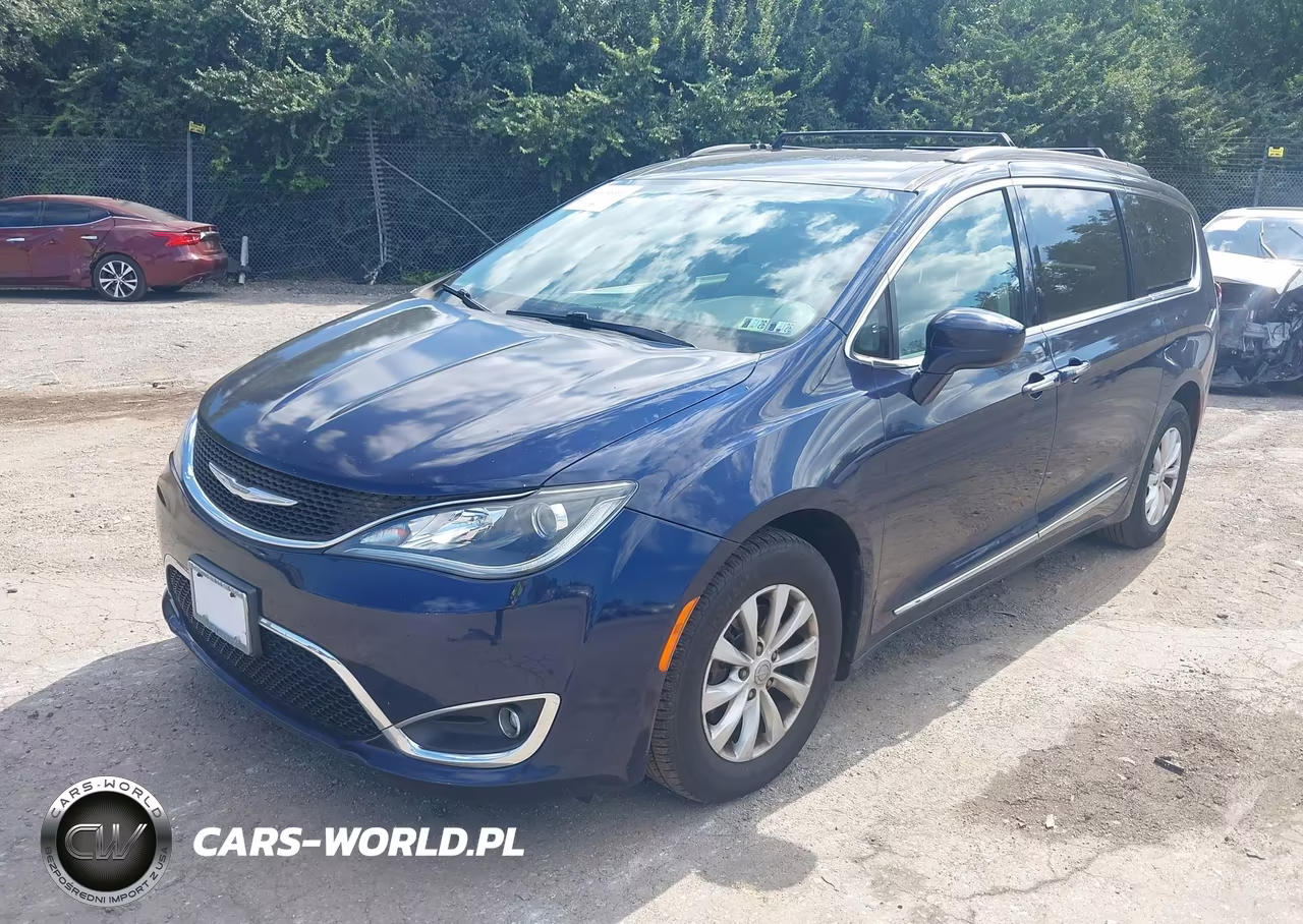 2017 Chrysler Pacifica Touring-L VIN:2C4RC1BG4HR623489 - 2