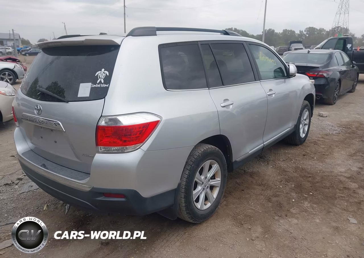 2012 Toyota Highlander Base V6 VIN:5TDBK3EH5CS140002 - 4