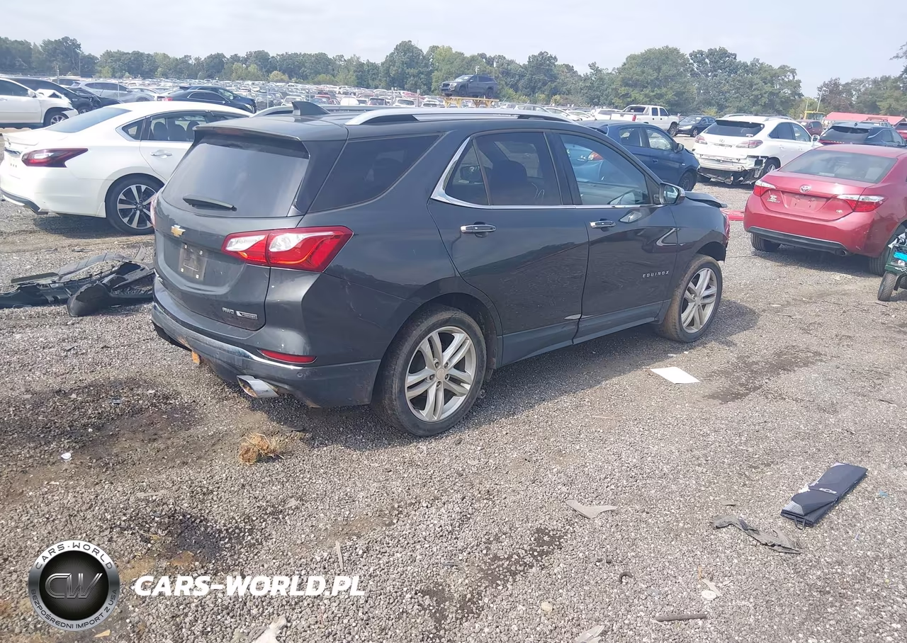 2018 Chevrolet Equinox Premier VIN:3GNAXWEX0JS594969 - 4