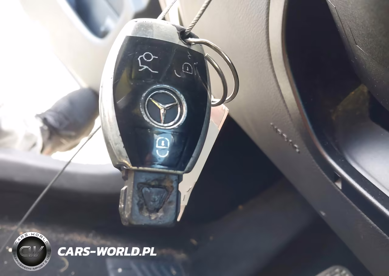 2017 Mercedes-Benz C 300 VIN:55SWF4JBXHU197562 - 11