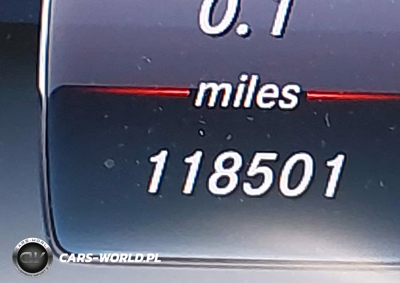2017 Mercedes-Benz C 300 VIN:55SWF4JBXHU197562 - 16