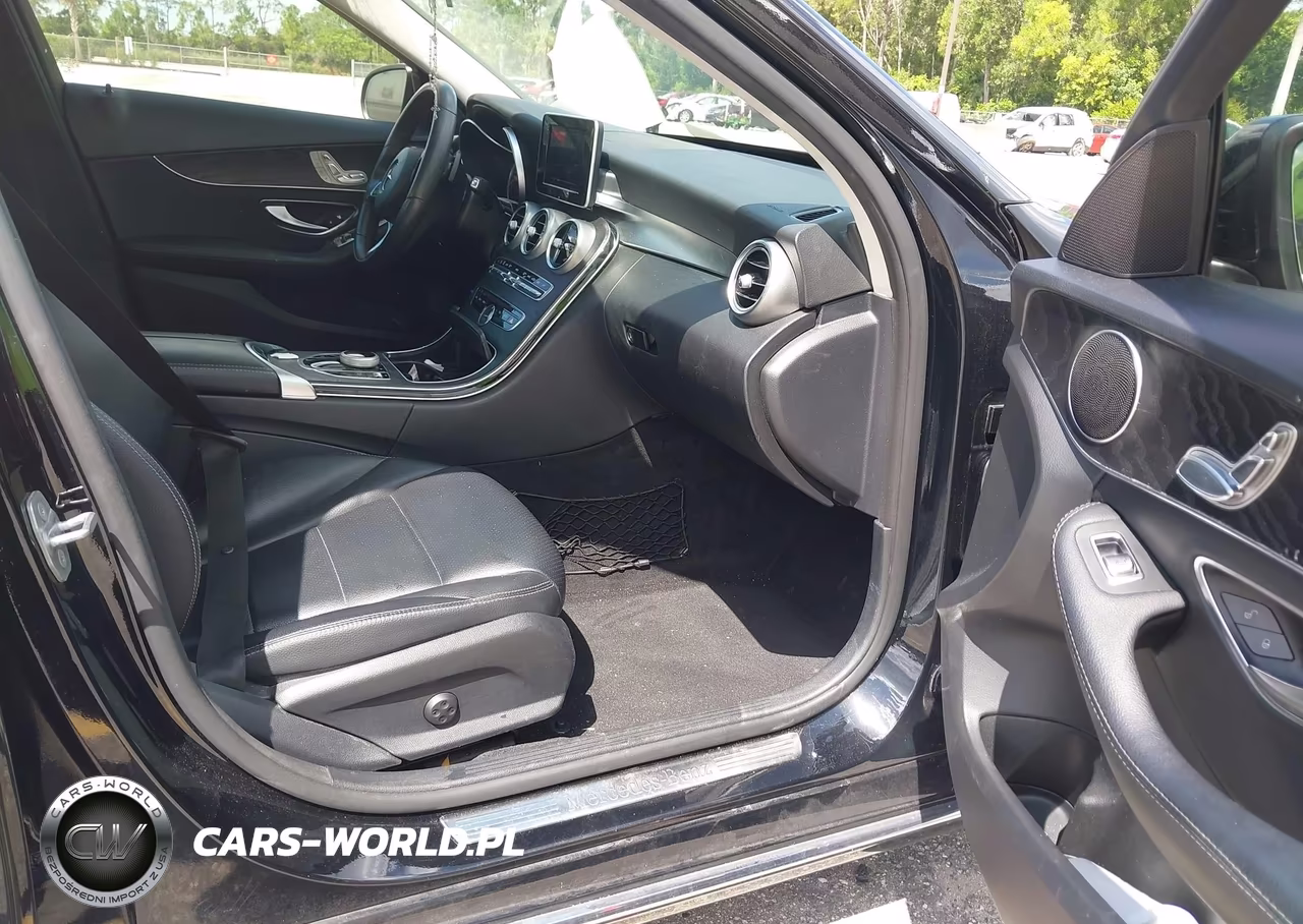 2017 Mercedes-Benz C 300 VIN:55SWF4JBXHU197562 - 5