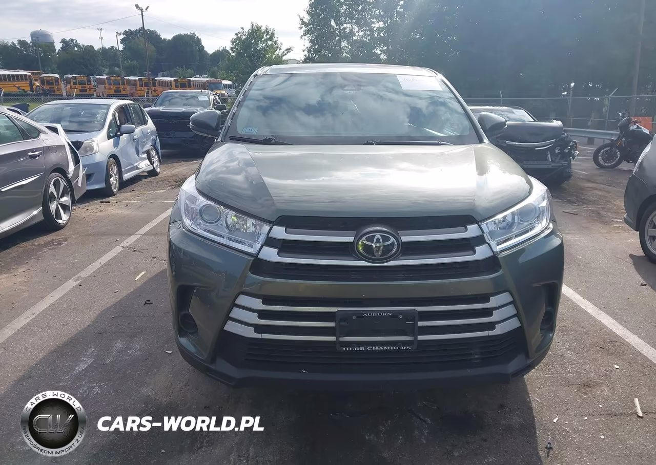 2017 Toyota Highlander Le VIN:5TDBZRFH2HS468918 - 13