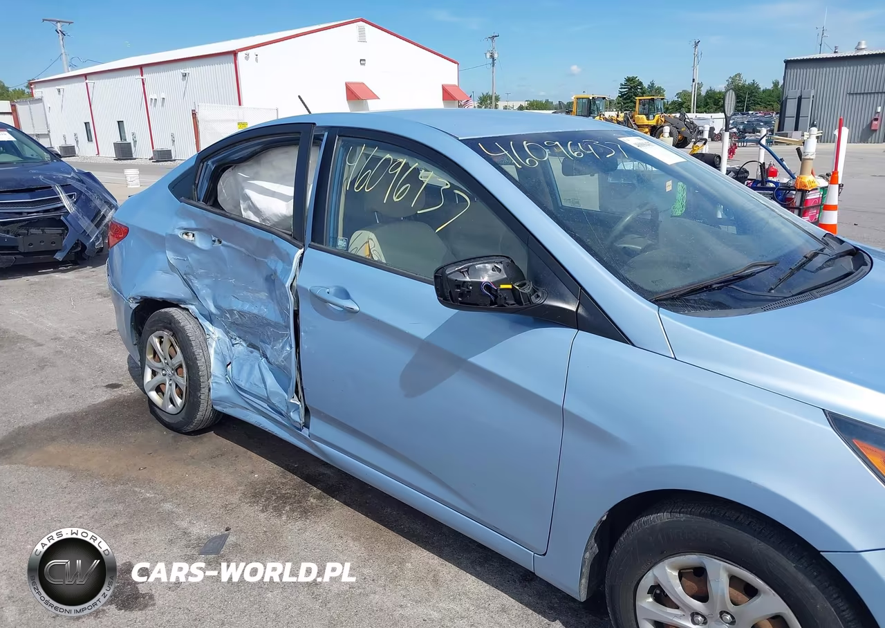 2012 Hyundai Accent Gls VIN:KMHCT4AE7CU208049 - 6