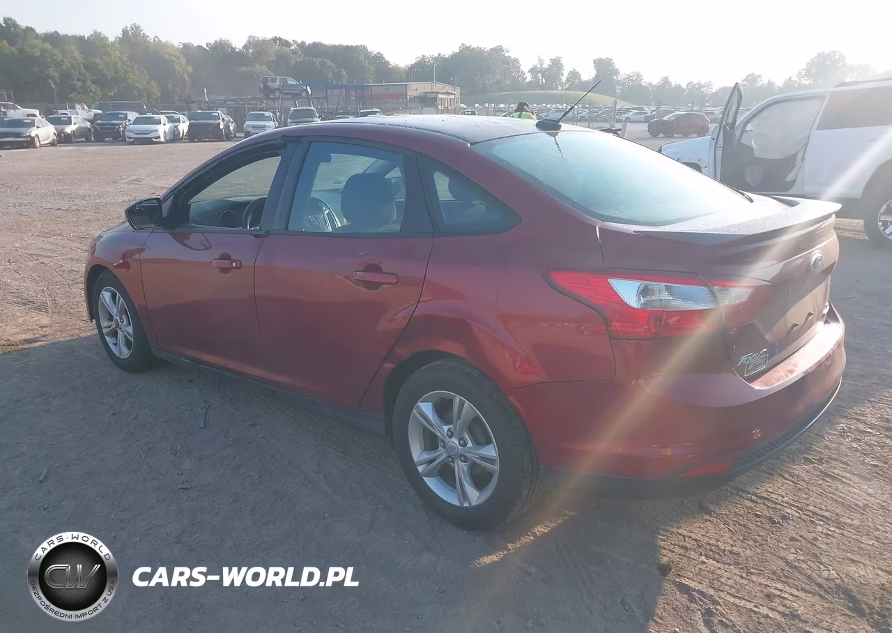 2013 Ford Focus Se VIN:1FADP3F28DL225106 - 3