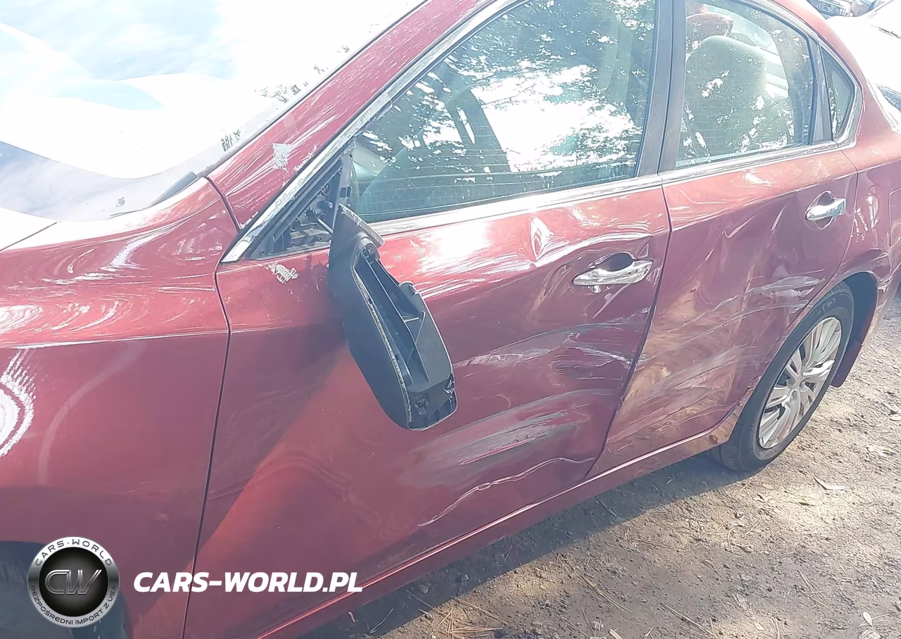 2017 Nissan Altima 2.5 S VIN:1N4AL3APXHC150884 - 6