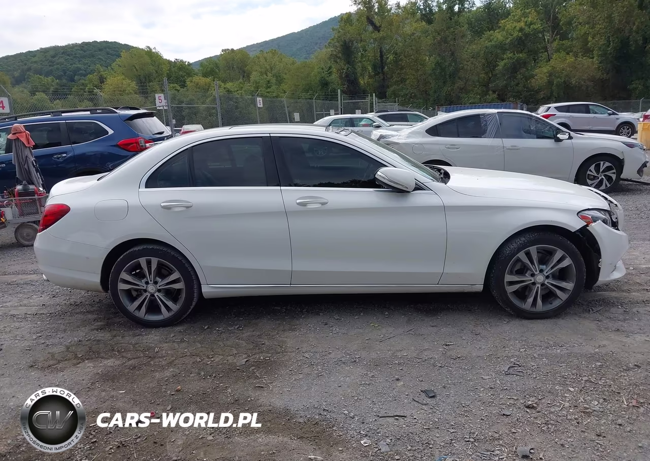 2015 Mercedes-Benz C 300 4Matic VIN:55SWF4KB2FU002100 - 13