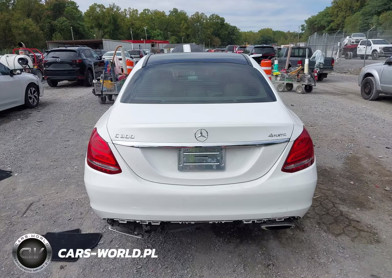 2015 Mercedes-Benz C 300 4Matic VIN:55SWF4KB2FU002100 - 16