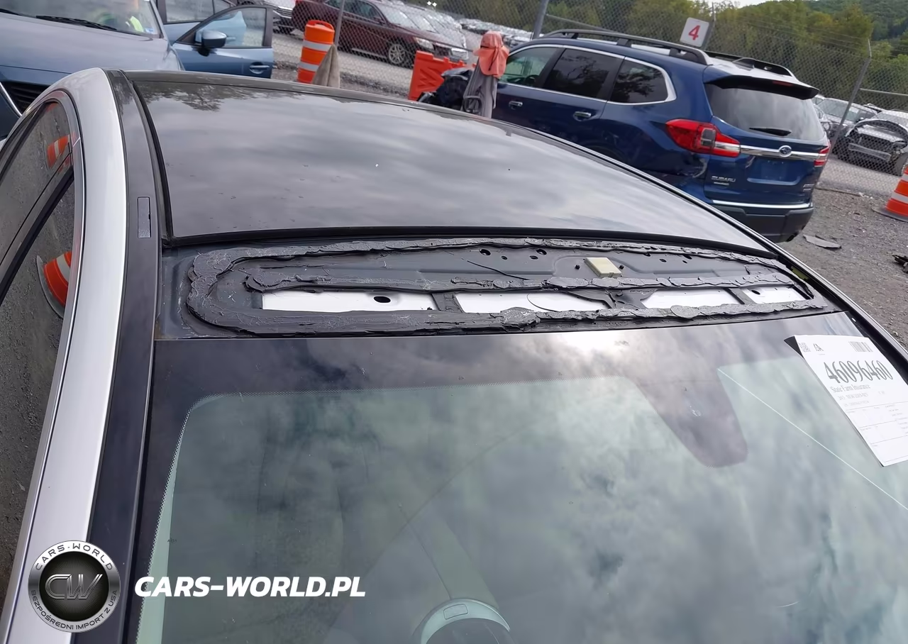 2015 Mercedes-Benz C 300 4Matic VIN:55SWF4KB2FU002100 - 17