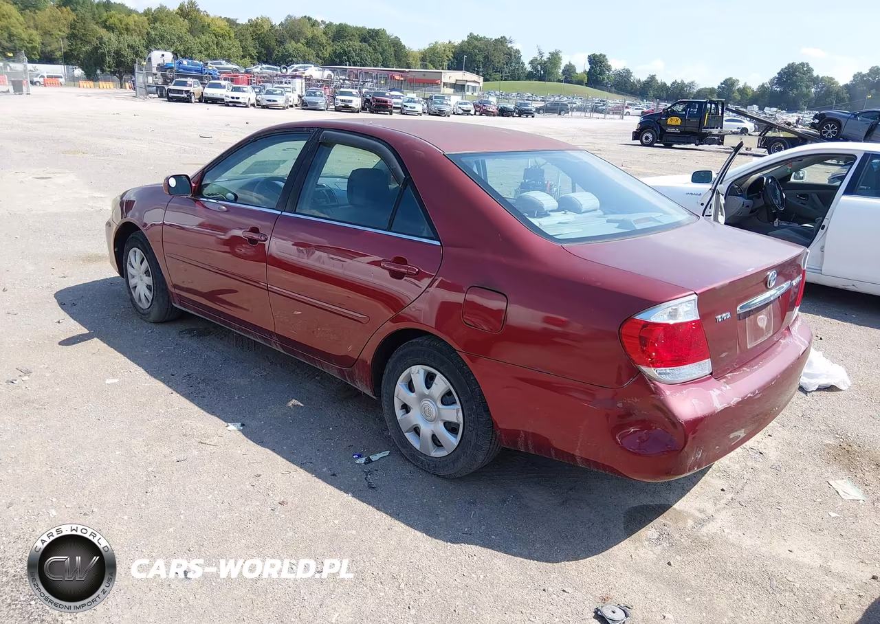 2005 Toyota Camry Le VIN:4T1BE32K55U074312 - 3