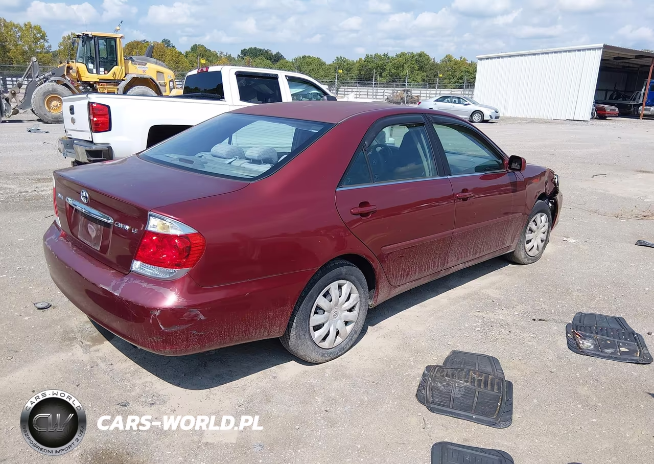 2005 Toyota Camry Le VIN:4T1BE32K55U074312 - 4