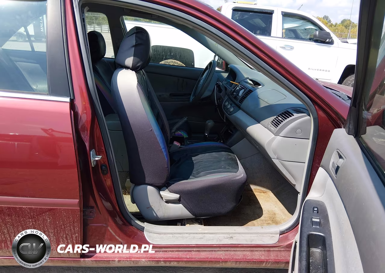 2005 Toyota Camry Le VIN:4T1BE32K55U074312 - 5