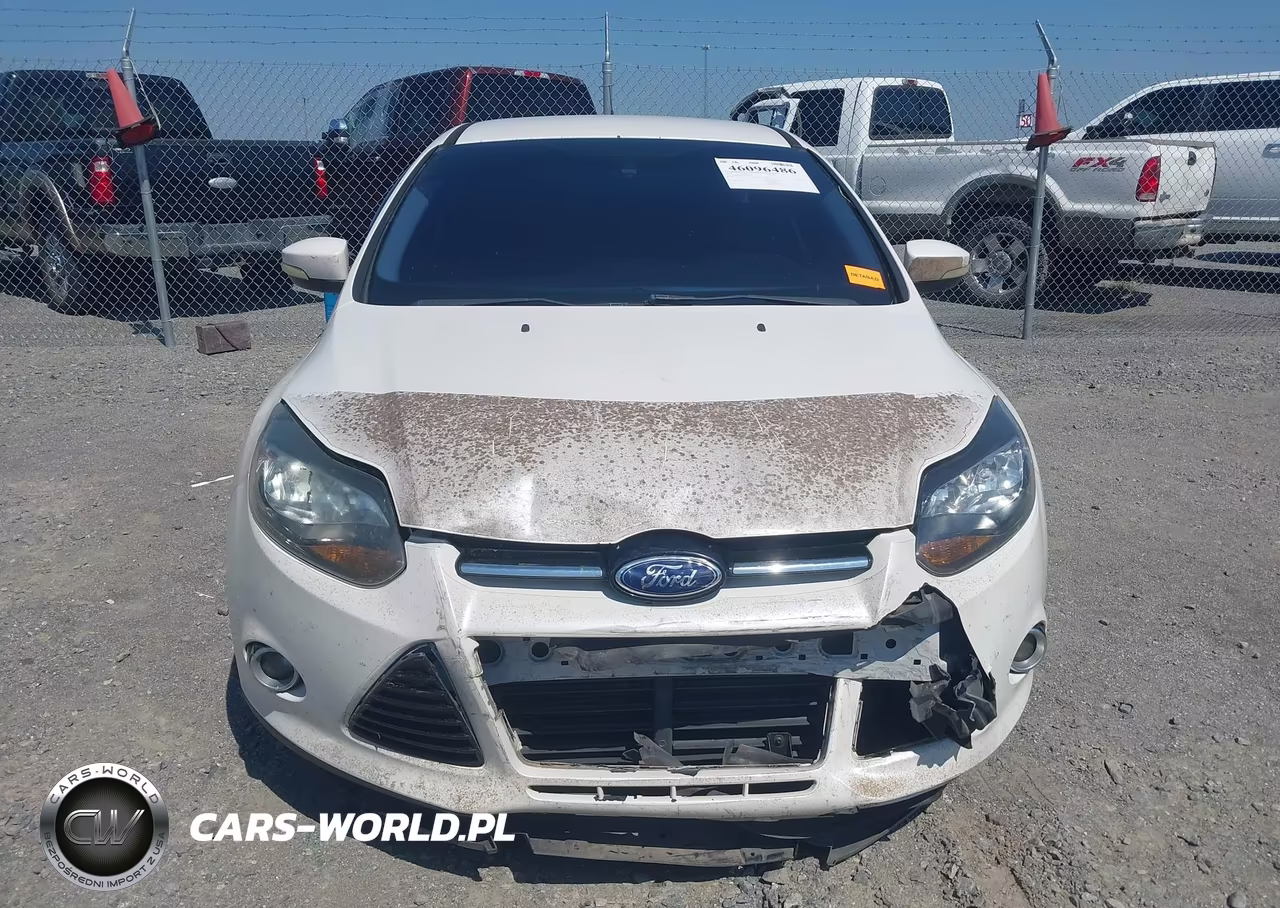 2014 Ford Focus Titanium VIN:1FADP3N22EL126817 - 13