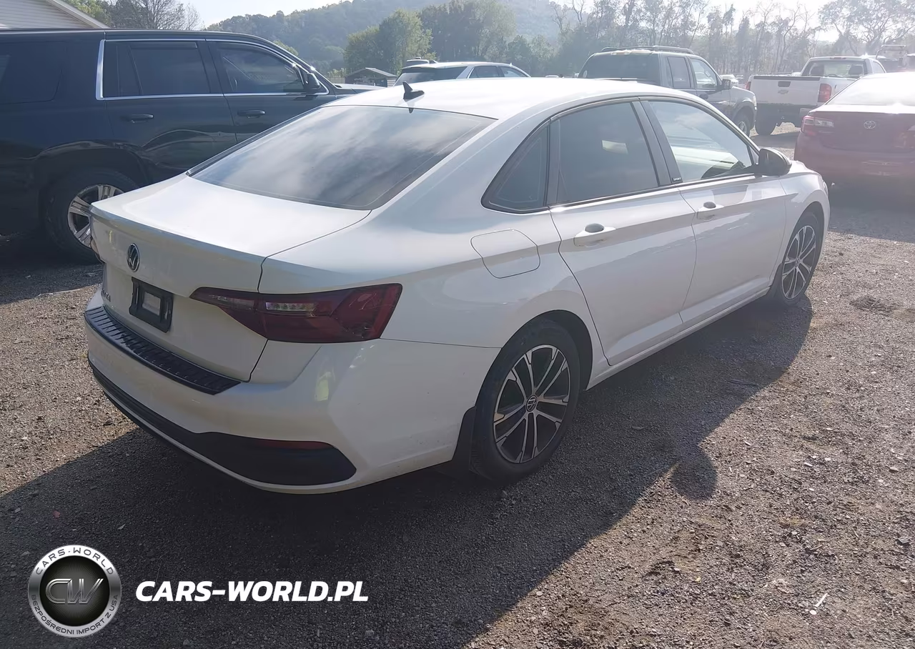2024 Volkswagen Jetta 1.5T Sport VIN:3VWBM7BU2RM036642 - 4