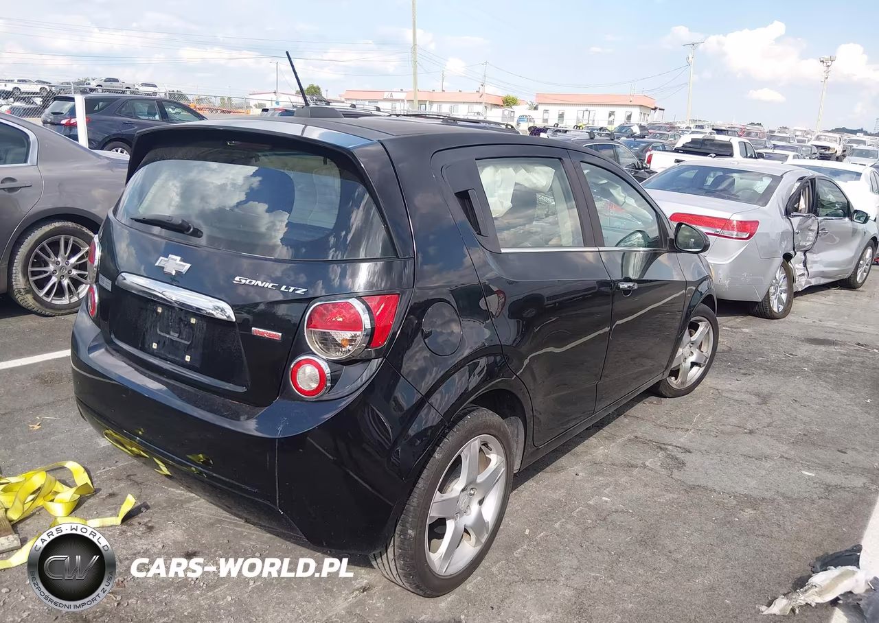 2016 Chevrolet Sonic Ltz Auto VIN:1G1JE6SB6G4141917 - 4
