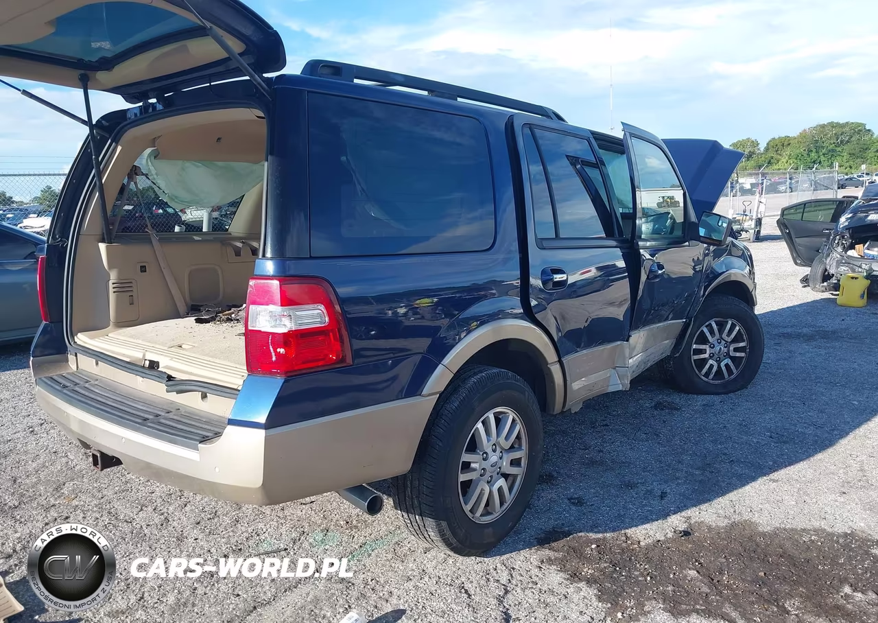 2012 Ford Expedition Xlt VIN:1FMJU1H57CEF06782 - 4