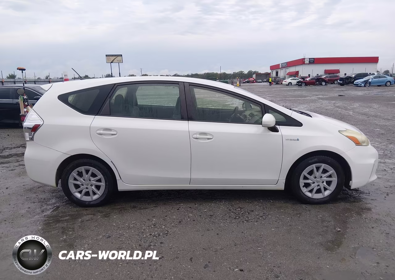 2012 Toyota Prius V Two VIN:JTDZN3EU0C3162610 - 13