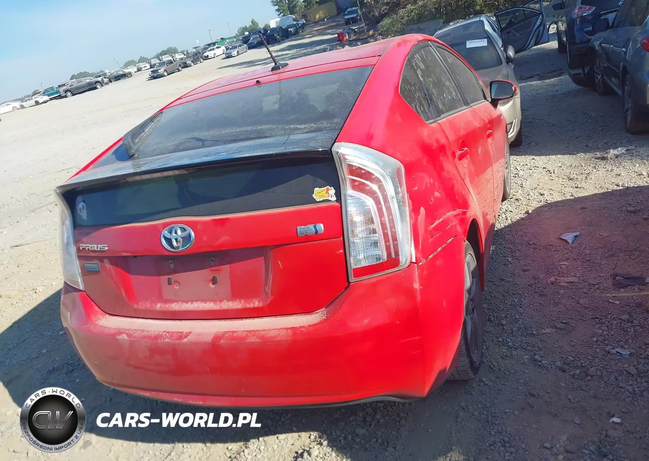 2015 Toyota Prius Persona Series Special Edition VIN:JTDKN3DU1F0407634 - 16