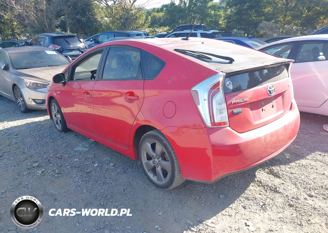 2015 Toyota Prius Persona Series Special Edition VIN:JTDKN3DU1F0407634 - 3