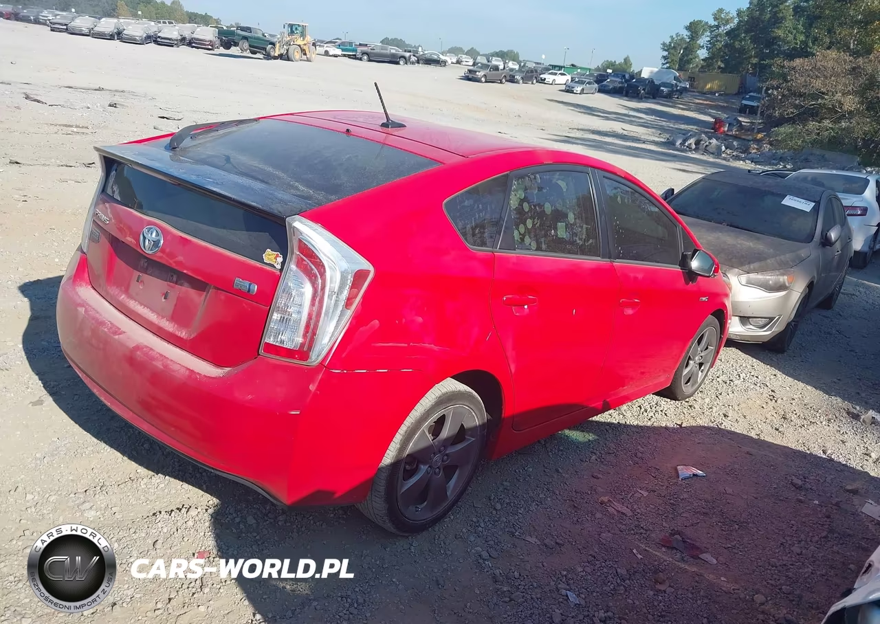 2015 Toyota Prius Persona Series Special Edition VIN:JTDKN3DU1F0407634 - 4