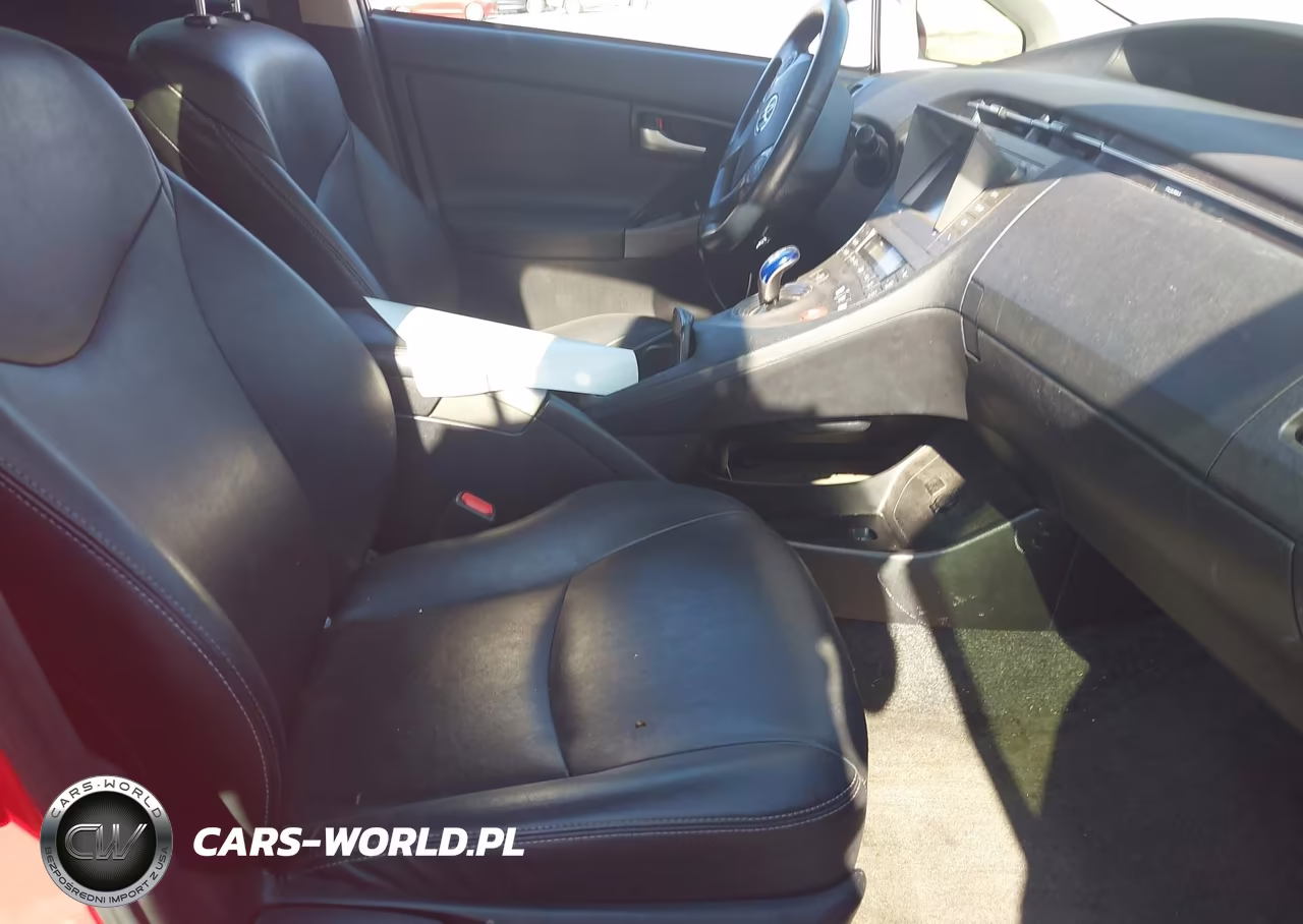 2015 Toyota Prius Persona Series Special Edition VIN:JTDKN3DU1F0407634 - 5